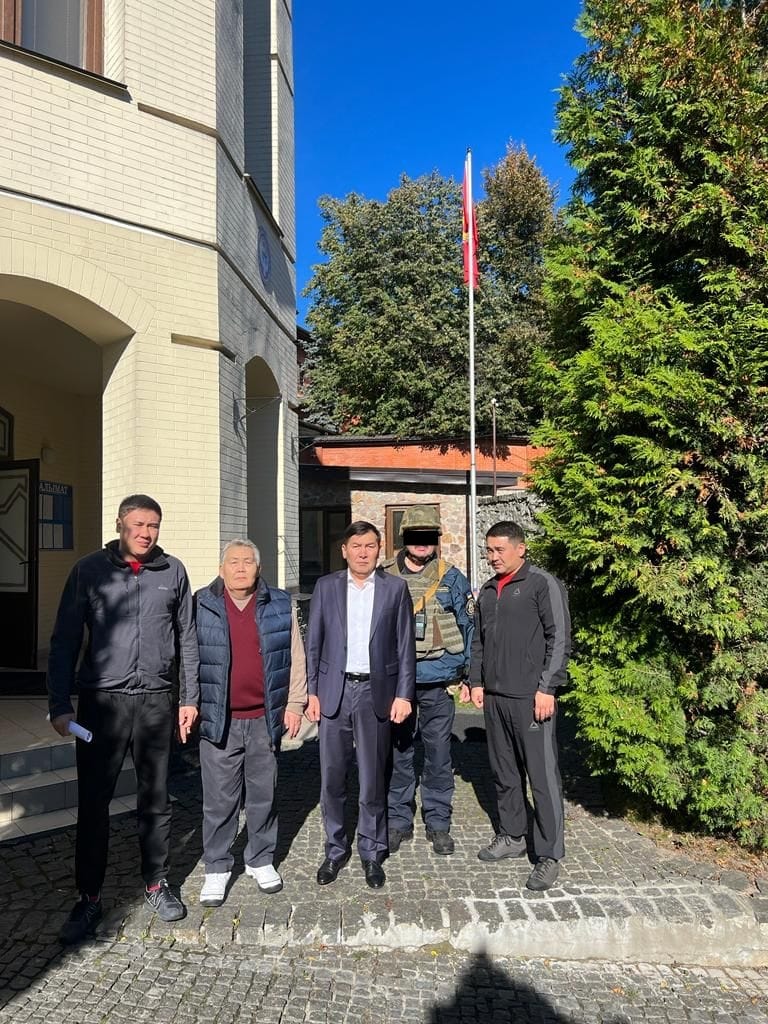 311597447_169069219047634_9063097281567407_n